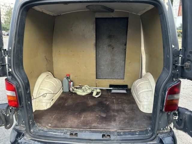 Серый Фольксваген Transporter, объемом двигателя 2.5 л и пробегом 470 тыс. км за 6100 $, фото 8 на Automoto.ua