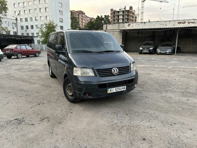 Серый Фольксваген Transporter, объемом двигателя 2.5 л и пробегом 470 тыс. км за 6100 $, фото 2 на Automoto.ua