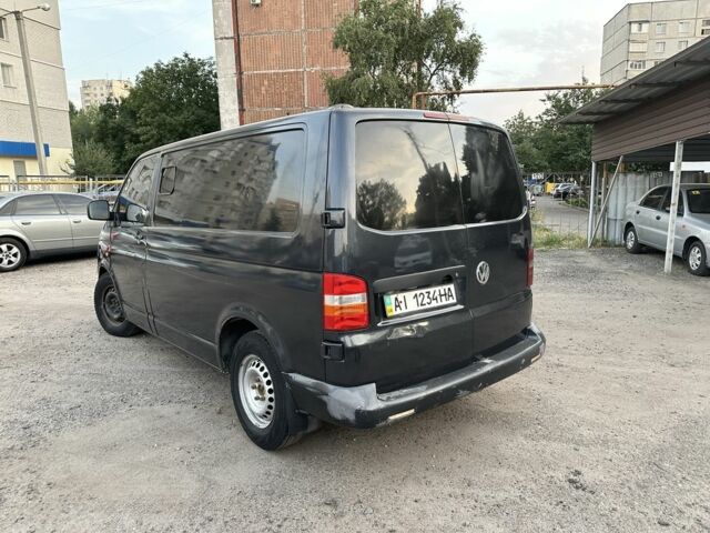 Серый Фольксваген Transporter, объемом двигателя 2.5 л и пробегом 470 тыс. км за 6100 $, фото 4 на Automoto.ua