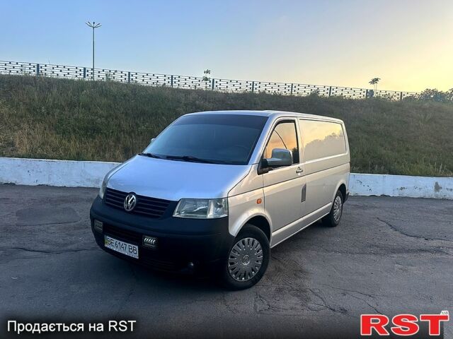 Серый Фольксваген Transporter, объемом двигателя 1.9 л и пробегом 400 тыс. км за 6000 $, фото 3 на Automoto.ua