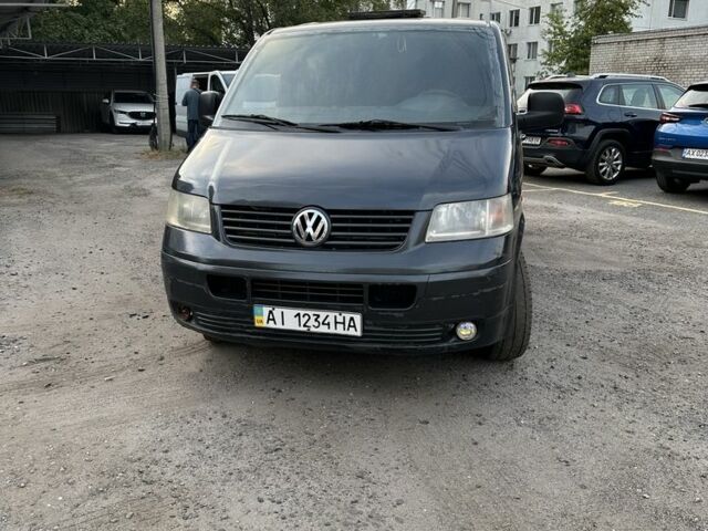 Серый Фольксваген Transporter, объемом двигателя 2.5 л и пробегом 470 тыс. км за 6100 $, фото 1 на Automoto.ua