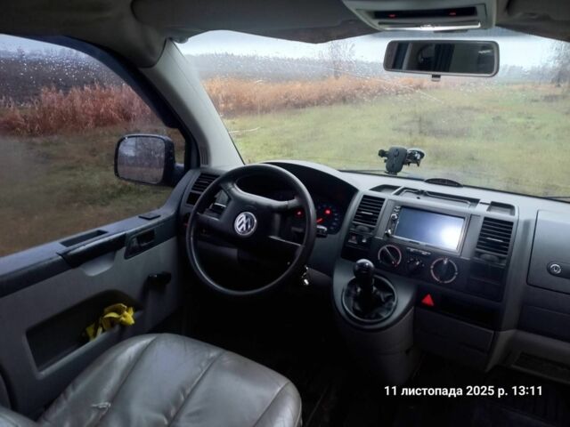 Серый Фольксваген Transporter, объемом двигателя 2.5 л и пробегом 302 тыс. км за 6800 $, фото 6 на Automoto.ua