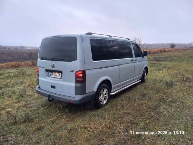 Серый Фольксваген Transporter, объемом двигателя 2.5 л и пробегом 302 тыс. км за 6800 $, фото 2 на Automoto.ua