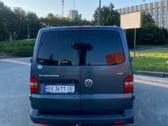 Серый Фольксваген Transporter, объемом двигателя 2.5 л и пробегом 300 тыс. км за 8700 $, фото 6 на Automoto.ua