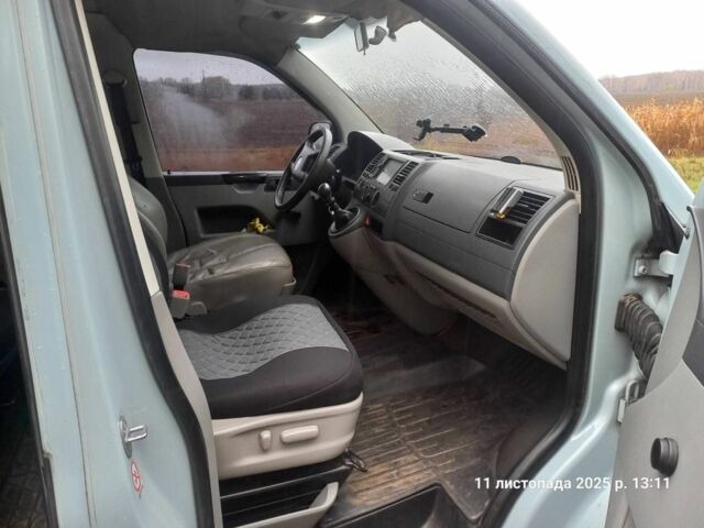 Серый Фольксваген Transporter, объемом двигателя 2.5 л и пробегом 302 тыс. км за 6800 $, фото 7 на Automoto.ua