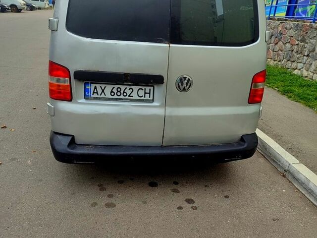 Серый Фольксваген Transporter, объемом двигателя 1.9 л и пробегом 350 тыс. км за 3900 $, фото 6 на Automoto.ua