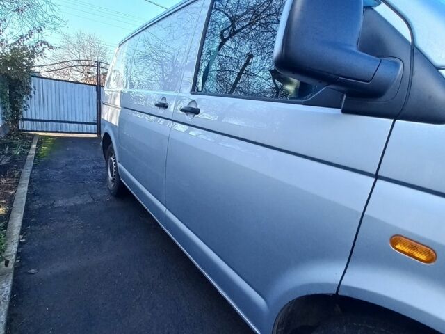 Серый Фольксваген Transporter, объемом двигателя 0 л и пробегом 200 тыс. км за 8519 $, фото 2 на Automoto.ua