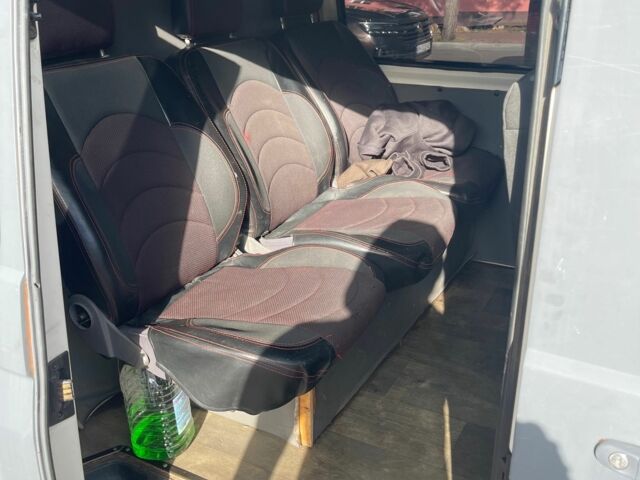 Серый Фольксваген Transporter, объемом двигателя 1.9 л и пробегом 230 тыс. км за 4700 $, фото 5 на Automoto.ua