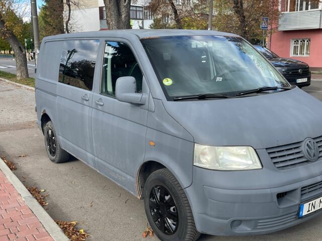 Серый Фольксваген Transporter, объемом двигателя 1.9 л и пробегом 230 тыс. км за 4700 $, фото 1 на Automoto.ua