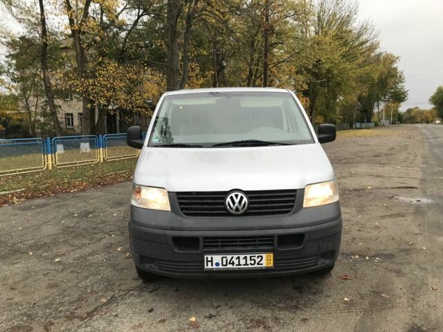 Сірий Фольксваген Transporter, об'ємом двигуна 2.5 л та пробігом 250 тис. км за 5500 $, фото 1 на Automoto.ua