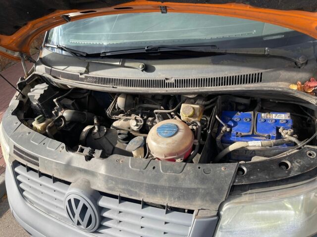 Серый Фольксваген Transporter, объемом двигателя 1.9 л и пробегом 230 тыс. км за 4700 $, фото 6 на Automoto.ua