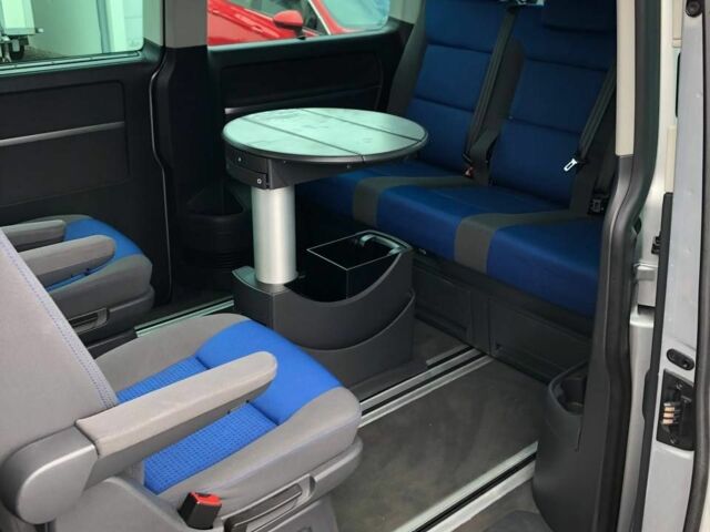 Серый Фольксваген Transporter, объемом двигателя 2.5 л и пробегом 211 тыс. км за 4700 $, фото 4 на Automoto.ua