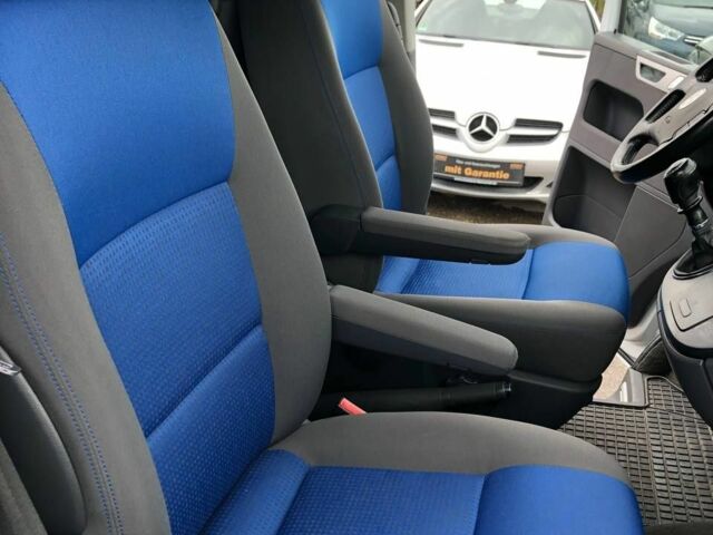 Серый Фольксваген Transporter, объемом двигателя 2.5 л и пробегом 211 тыс. км за 4700 $, фото 6 на Automoto.ua