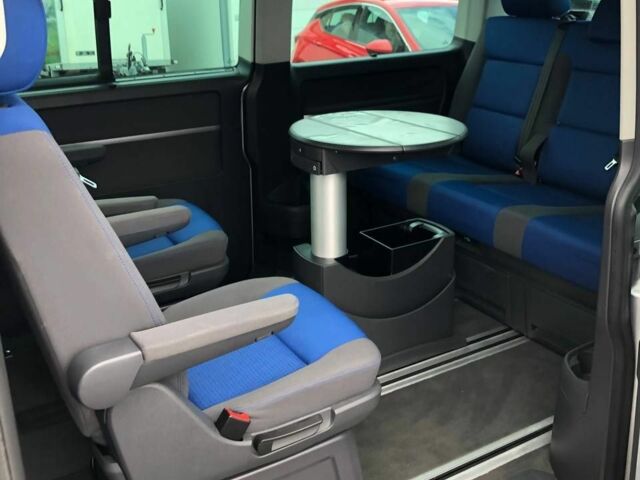 Серый Фольксваген Transporter, объемом двигателя 2.5 л и пробегом 211 тыс. км за 4700 $, фото 13 на Automoto.ua