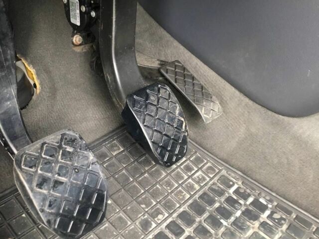 Серый Фольксваген Transporter, объемом двигателя 2.5 л и пробегом 211 тыс. км за 4700 $, фото 10 на Automoto.ua