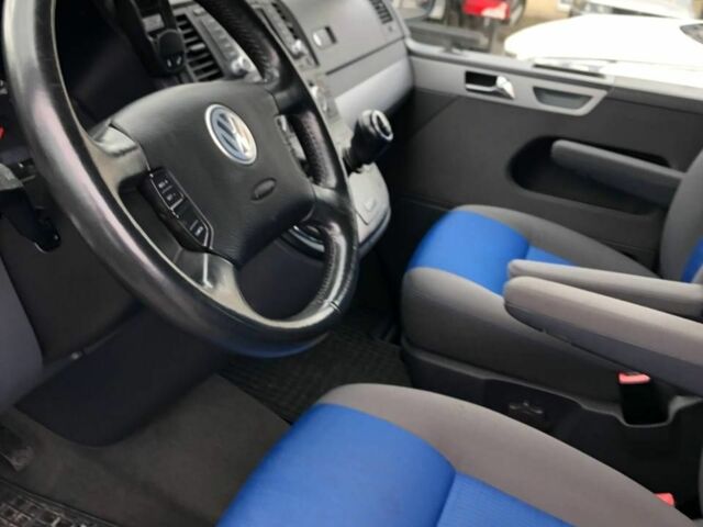 Серый Фольксваген Transporter, объемом двигателя 2.5 л и пробегом 211 тыс. км за 4700 $, фото 22 на Automoto.ua