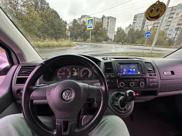 Сірий Фольксваген Transporter, об'ємом двигуна 2 л та пробігом 320 тис. км за 12900 $, фото 7 на Automoto.ua