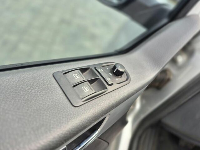 Сірий Фольксваген Transporter, об'ємом двигуна 2 л та пробігом 210 тис. км за 8000 $, фото 10 на Automoto.ua