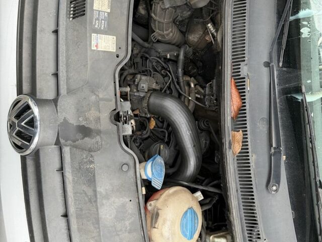 Сірий Фольксваген Transporter, об'ємом двигуна 2 л та пробігом 300 тис. км за 4999 $, фото 9 на Automoto.ua