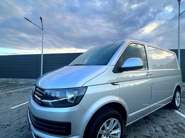 Сірий Фольксваген Transporter, об'ємом двигуна 2 л та пробігом 240 тис. км за 18300 $, фото 4 на Automoto.ua