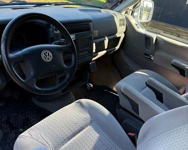 Серый Фольксваген Transporter, объемом двигателя 2.5 л и пробегом 300 тыс. км за 1800 $, фото 10 на Automoto.ua
