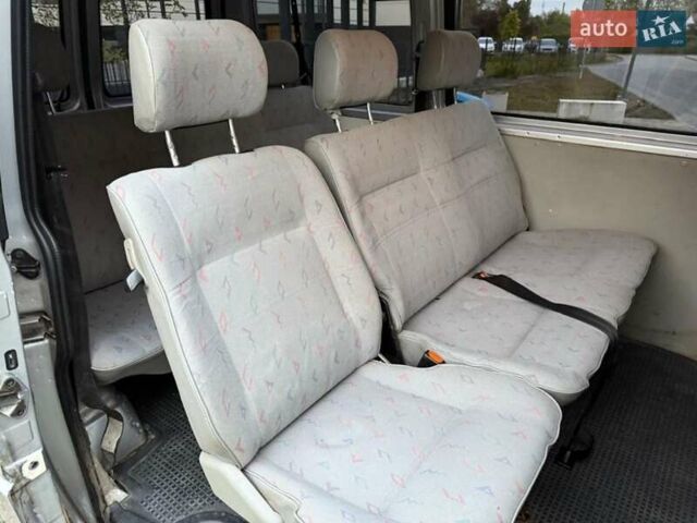 Сірий Фольксваген Transporter, об'ємом двигуна 2.5 л та пробігом 316 тис. км за 2400 $, фото 2 на Automoto.ua