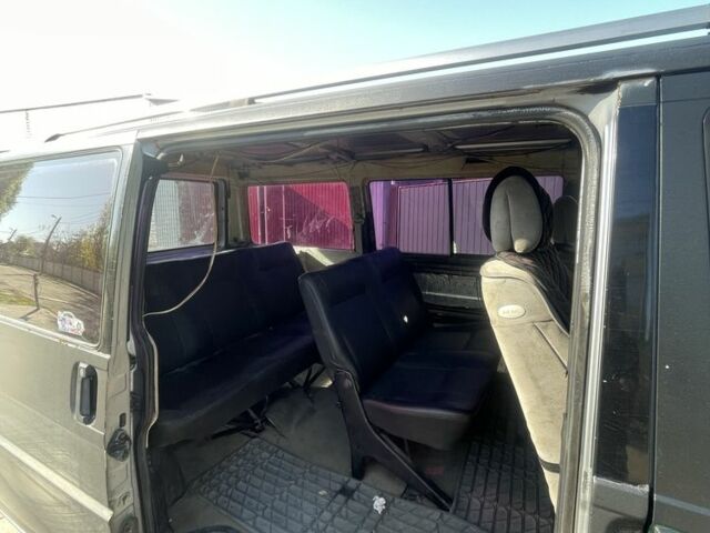 Серый Фольксваген Transporter, объемом двигателя 2.5 л и пробегом 3 тыс. км за 3200 $, фото 6 на Automoto.ua