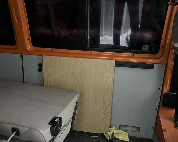 Сірий Фольксваген Transporter, об'ємом двигуна 1.9 л та пробігом 232 тис. км за 4900 $, фото 10 на Automoto.ua