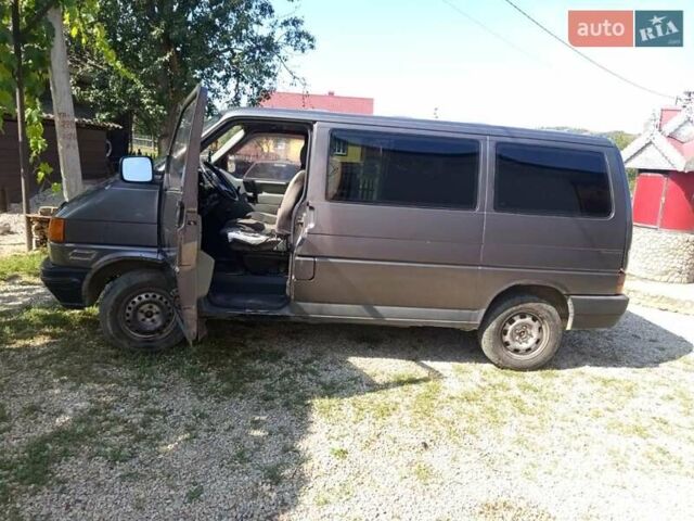 Сірий Фольксваген Transporter, об'ємом двигуна 2.4 л та пробігом 390 тис. км за 4300 $, фото 7 на Automoto.ua