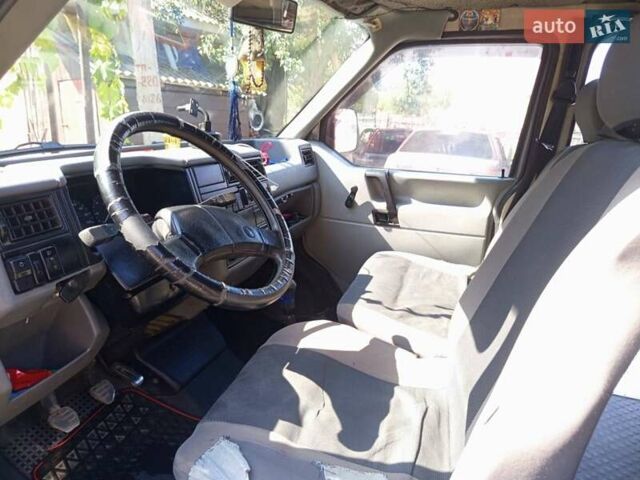 Сірий Фольксваген Transporter, об'ємом двигуна 2.4 л та пробігом 390 тис. км за 4300 $, фото 8 на Automoto.ua