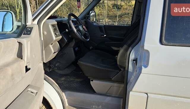 Серый Фольксваген Transporter, объемом двигателя 2.46 л и пробегом 430 тыс. км за 12000 $, фото 8 на Automoto.ua