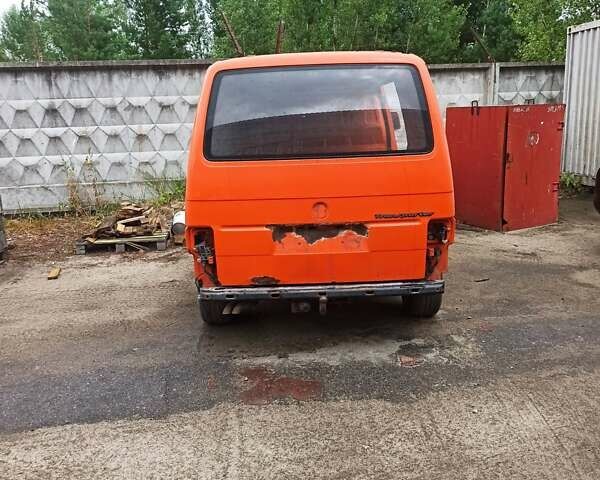 Серый Фольксваген Transporter, объемом двигателя 0 л и пробегом 580 тыс. км за 2600 $, фото 2 на Automoto.ua