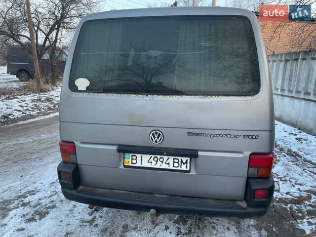 Серый Фольксваген Transporter, объемом двигателя 2.5 л и пробегом 530 тыс. км за 6800 $, фото 1 на Automoto.ua