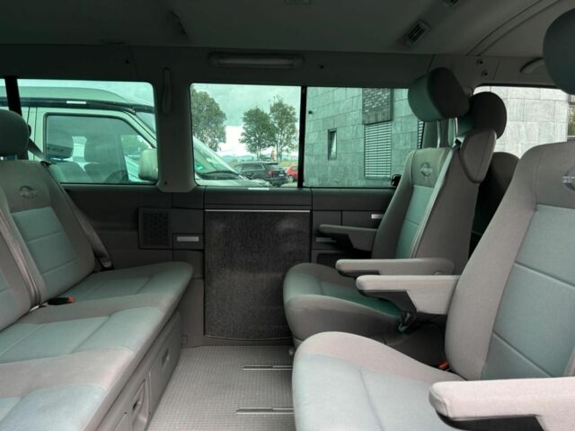 Серый Фольксваген Transporter, объемом двигателя 2.5 л и пробегом 250 тыс. км за 1904 $, фото 7 на Automoto.ua