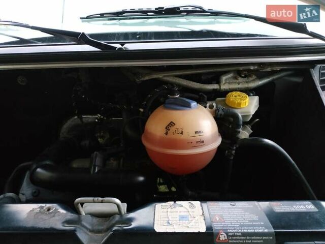 Серый Фольксваген Transporter, объемом двигателя 2.46 л и пробегом 370 тыс. км за 10000 $, фото 19 на Automoto.ua