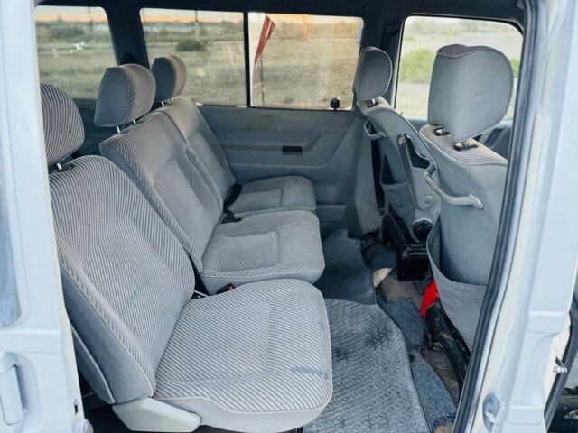 Сірий Фольксваген Transporter, об'ємом двигуна 0 л та пробігом 400 тис. км за 3200 $, фото 5 на Automoto.ua