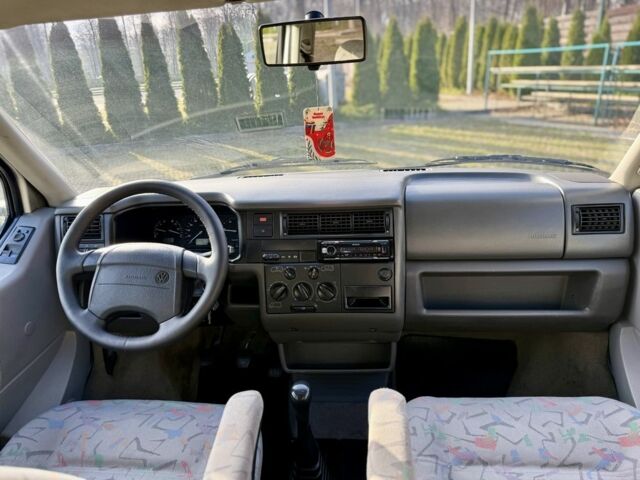 Сірий Фольксваген Transporter, об'ємом двигуна 2.5 л та пробігом 373 тис. км за 9999 $, фото 22 на Automoto.ua