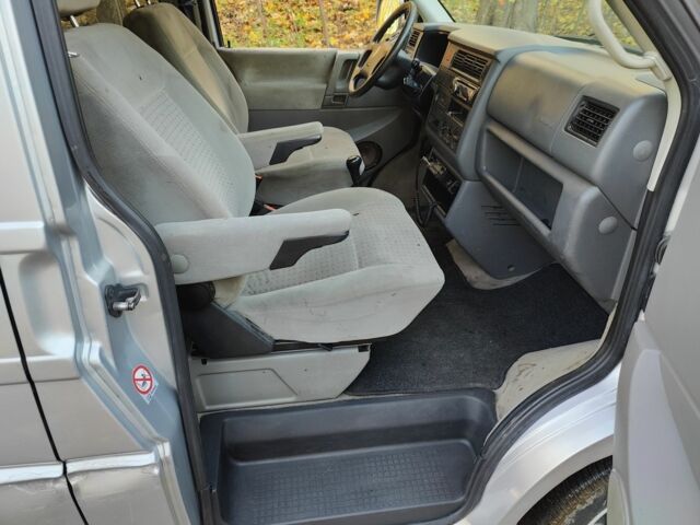 Сірий Фольксваген Transporter, об'ємом двигуна 0 л та пробігом 500 тис. км за 3203 $, фото 13 на Automoto.ua