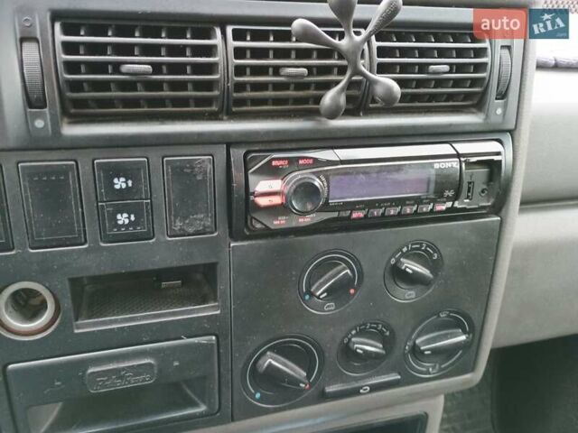 Серый Фольксваген Transporter, объемом двигателя 2.5 л и пробегом 392 тыс. км за 6650 $, фото 40 на Automoto.ua