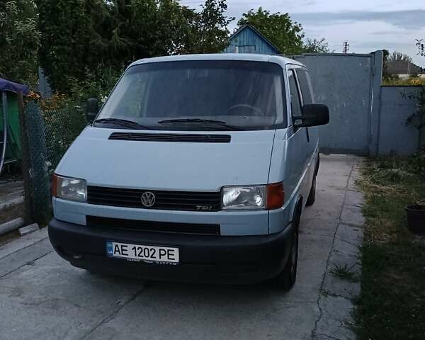 Серый Фольксваген Transporter, объемом двигателя 2.5 л и пробегом 392 тыс. км за 6650 $, фото 1 на Automoto.ua