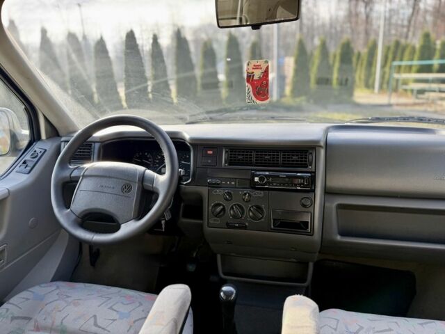 Сірий Фольксваген Transporter, об'ємом двигуна 2.5 л та пробігом 373 тис. км за 9999 $, фото 17 на Automoto.ua