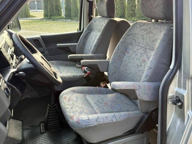 Сірий Фольксваген Transporter, об'ємом двигуна 2.5 л та пробігом 373 тис. км за 9999 $, фото 11 на Automoto.ua