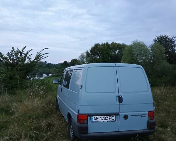 Серый Фольксваген Transporter, объемом двигателя 2.5 л и пробегом 392 тыс. км за 6650 $, фото 7 на Automoto.ua