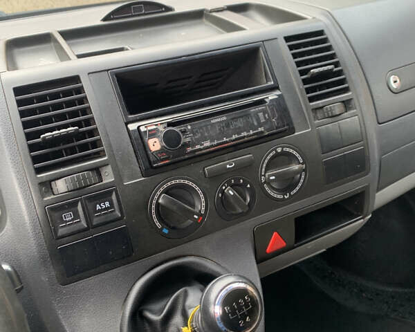Сірий Фольксваген Transporter, об'ємом двигуна 1.9 л та пробігом 416 тис. км за 6800 $, фото 9 на Automoto.ua