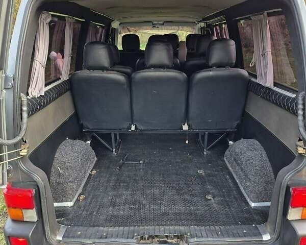 Серый Фольксваген Transporter, объемом двигателя 2.46 л и пробегом 401 тыс. км за 8900 $, фото 17 на Automoto.ua