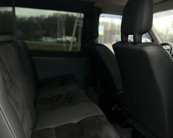 Серый Фольксваген Transporter, объемом двигателя 2.5 л и пробегом 470 тыс. км за 7300 $, фото 21 на Automoto.ua