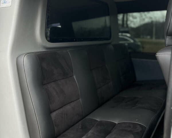 Серый Фольксваген Transporter, объемом двигателя 2.5 л и пробегом 470 тыс. км за 7300 $, фото 20 на Automoto.ua