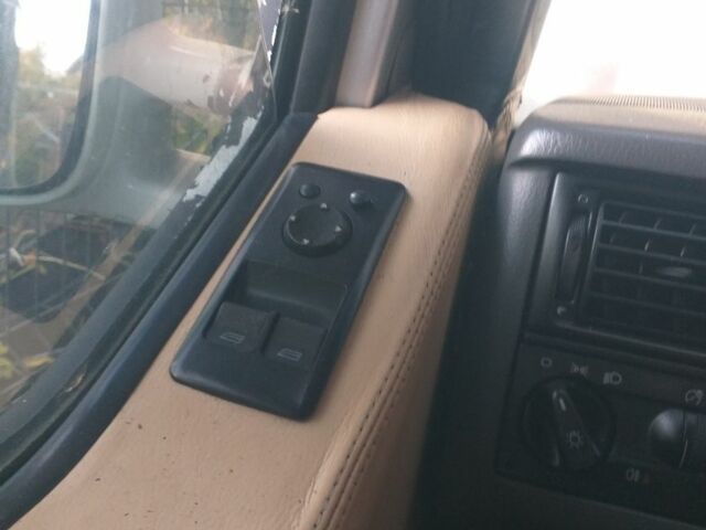 Серый Фольксваген Transporter, объемом двигателя 0 л и пробегом 600 тыс. км за 5200 $, фото 5 на Automoto.ua