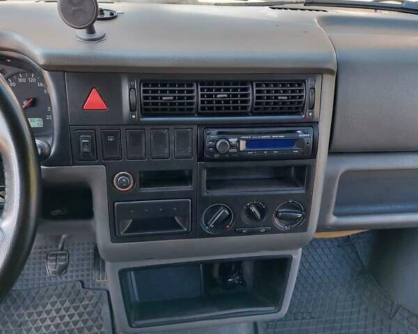 Серый Фольксваген Transporter, объемом двигателя 0 л и пробегом 475 тыс. км за 8200 $, фото 10 на Automoto.ua