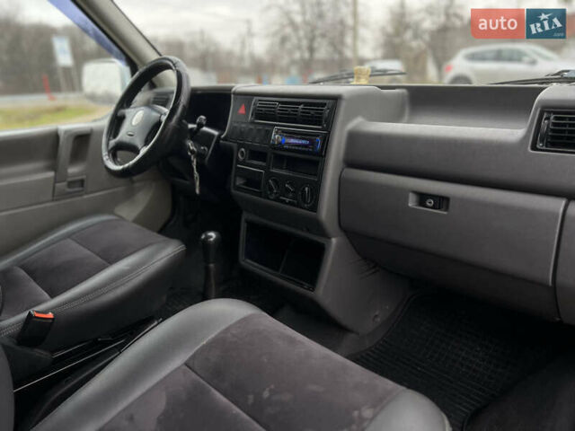 Серый Фольксваген Transporter, объемом двигателя 2.5 л и пробегом 470 тыс. км за 7300 $, фото 23 на Automoto.ua